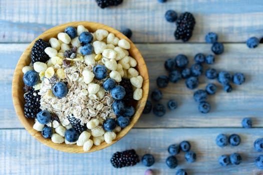bowl of oatmeal with fresh fruit